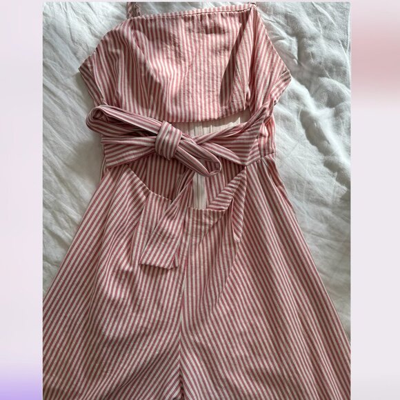 Everly Strapless Cutout red and white Jumpsuit size small - Picture 2 of 3